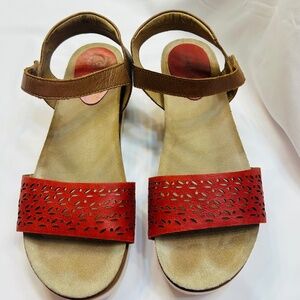 Josef Seibel Clea 09 Platform Walking Sandals